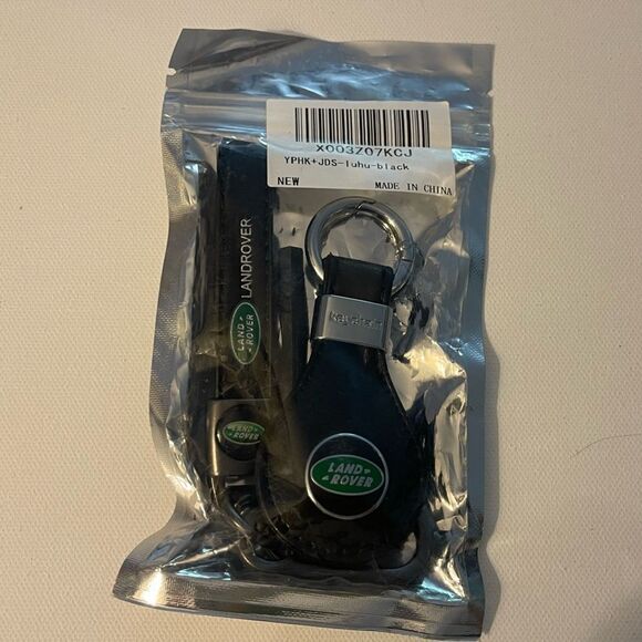 Land Rover Key Fob Keychain in Black Leather with Logo Set of 2 NWT - Picture 4 of 4